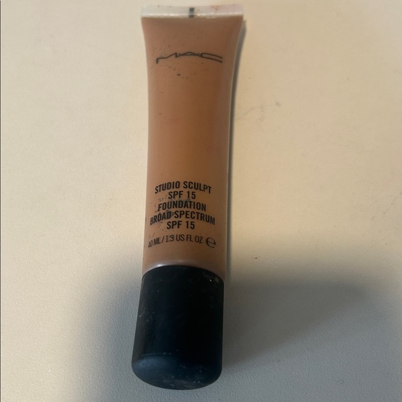 “SEND UR BEST OFFER MAC” StudioNW43 Sculpt Foundation - Neutral BeigeTan Shade - Picture 2 of 3